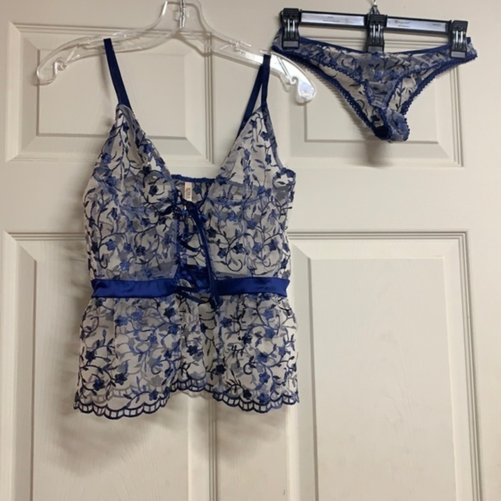 NWOT NEVER WORN Unlined Sheer Lace Up Bustier/Bra Top w/Matching Lace Up Panty
